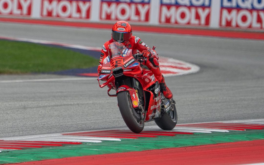 Marc Marquez vince anche in Austria, Bezzecchi sul podio