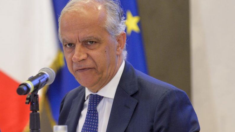 Piantedosi “Su uso del taser polemiche pretestuose”