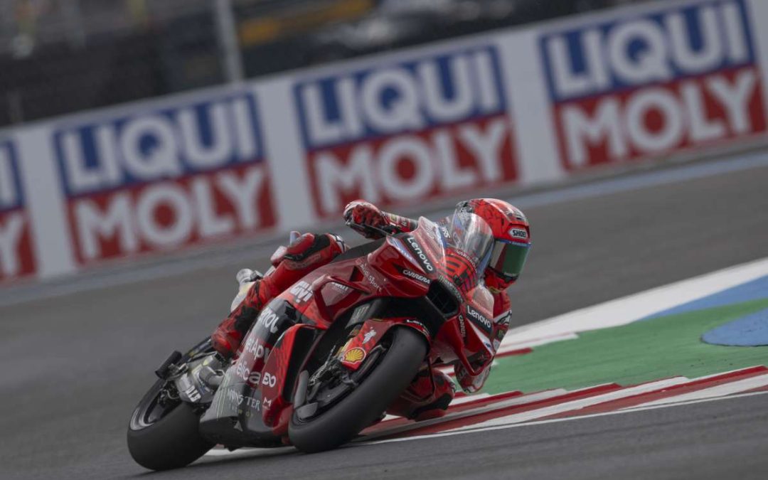 Marc Marquez domina il Gp di Ungheria, terzo Bezzecchi