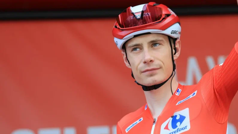 Vuelta, Gaudu vince a Ceres e Vingegaard resta in rosso
