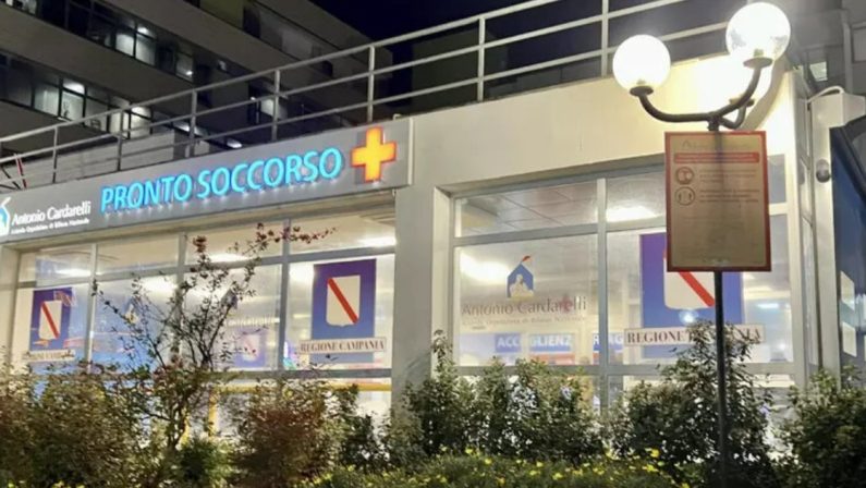 Fuorigrotta, uomo di 47 anni aggredito da una baby gang