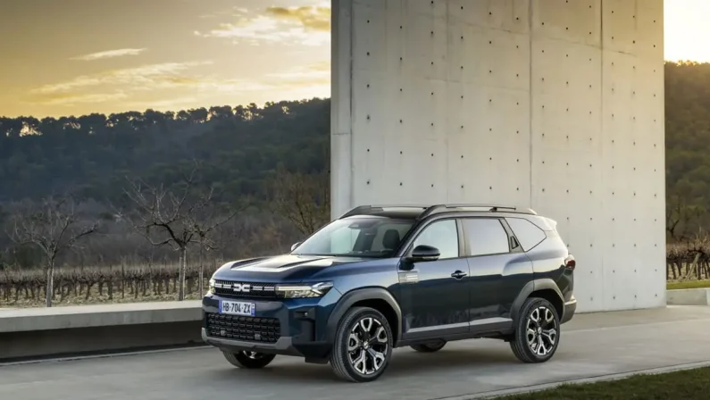 Dacia Bigster privilegia robustezza e abitabilità