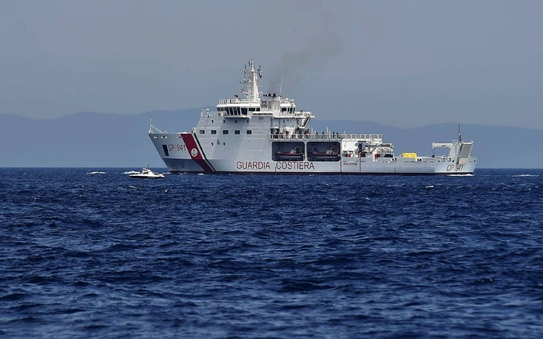 Ripartita la nave MSC in avaria con 8.500 persone a bordo, procede verso Napoli dove arriverà entro le 21