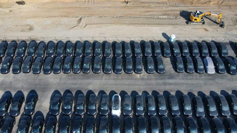 Guidesi (Ara) “Territori esclusi da Commissione Ue, segnale pessimo”