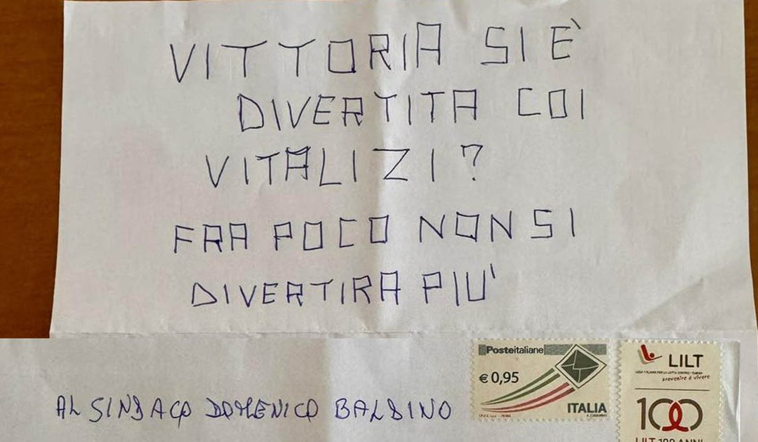 Minacce alla deputata Vittoria Baldino: «Tra poco non ti divertirai più»