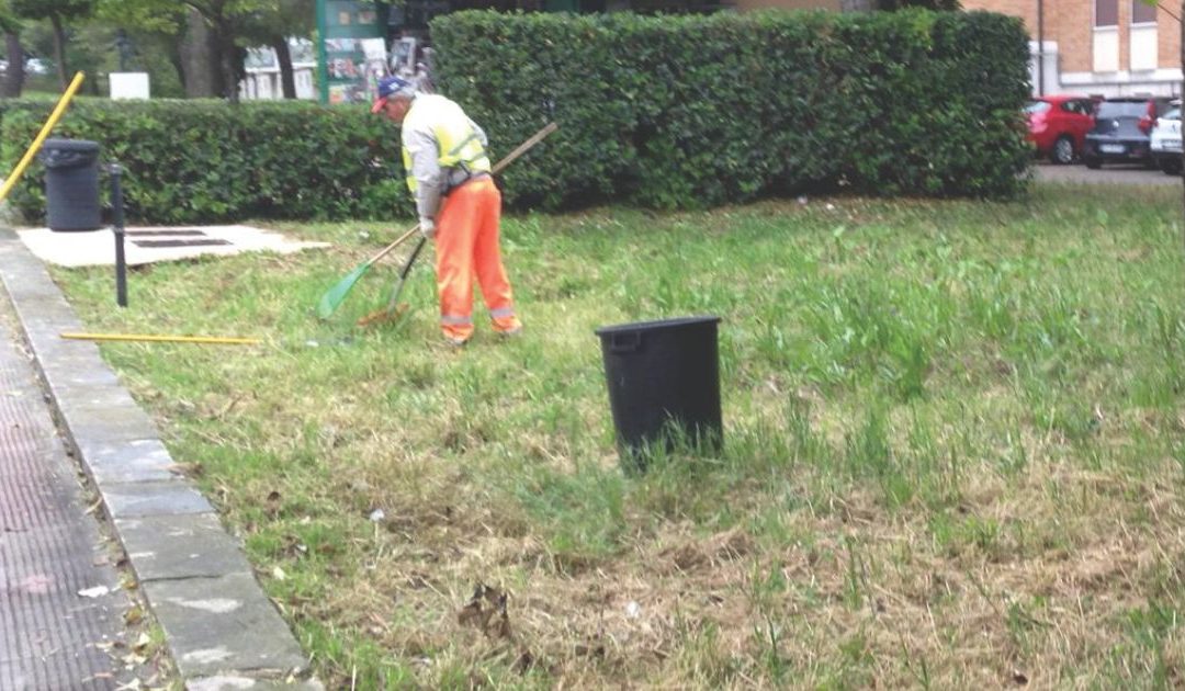La pulizia delle aree verdi della città rimane questione in primo piano