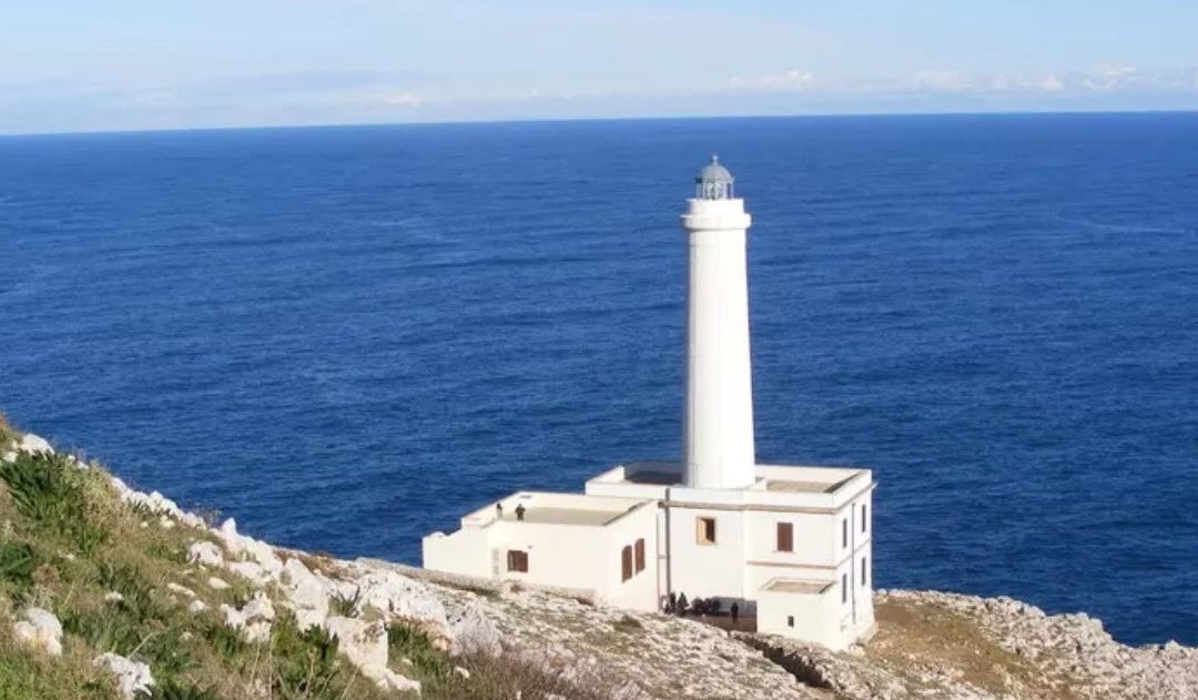 Otranto, affitta casa a giovane: entra di notte e tenta di violentarla