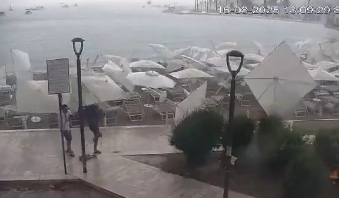 Improvvisa tromba marina semina il panico a Porto Cesareo