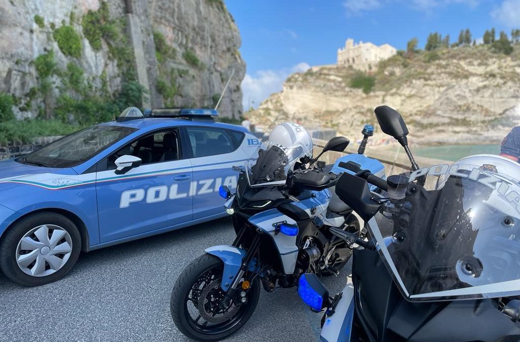 Occupa abusivamente area pubblica a Tropea: Daspo urbano per 36enne