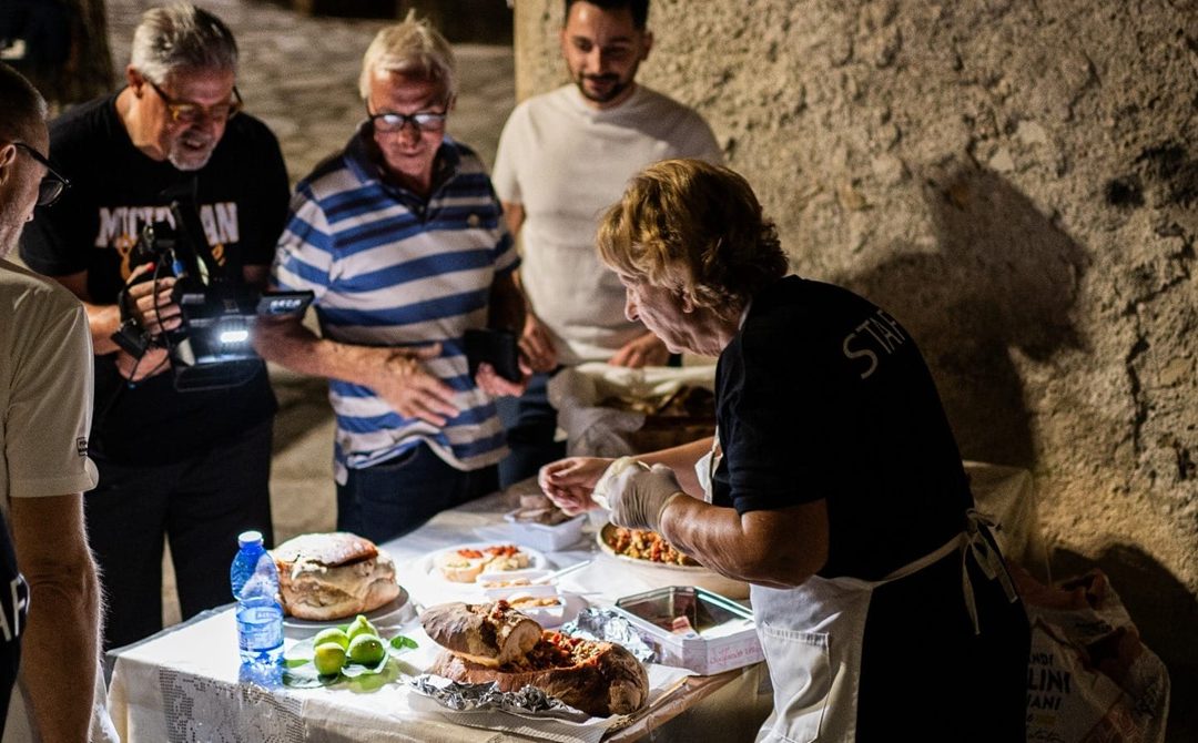 “La via dei supporti” a San Basile: cibo e cultura per tutti