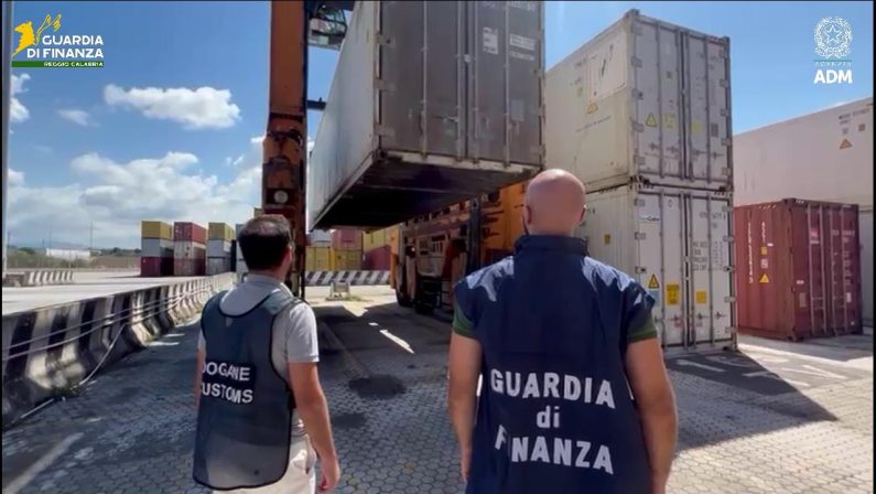 Nel porto di Gioia Tauro sequestrati 288kg di cocaina