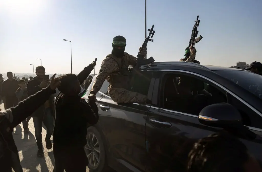Hamas “Pronti a un accordo globale e al rilascio degli ostaggi”