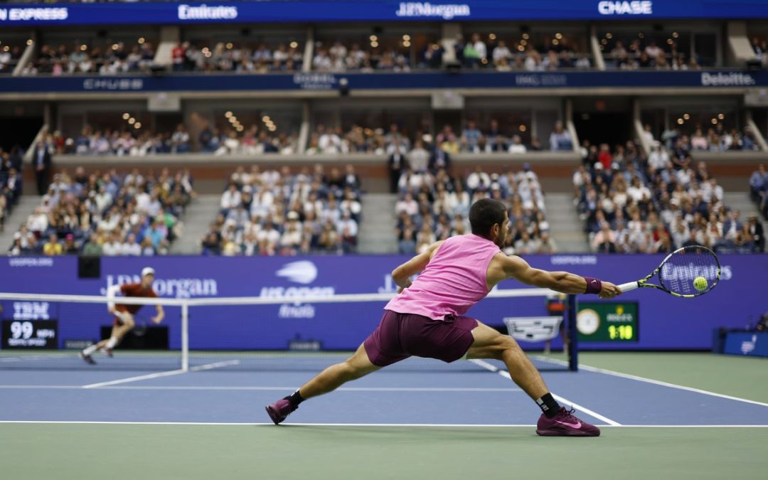 Alcaraz batte Sinner, vince gli Us Open e vola sulla vetta Atp