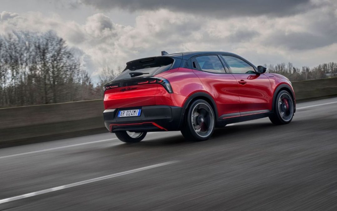 Alfa Romeo Junior, la passione si fa elettrica