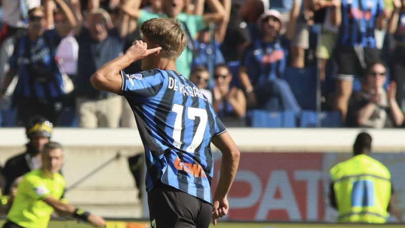 Poker dell’Atalanta al Lecce, doppietta De Ketelaere