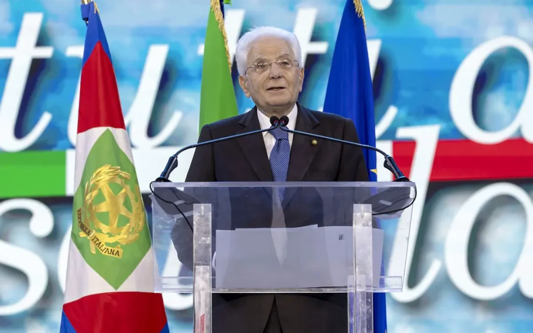 Mattarella “Social possono essere armi, bullismo va contrastato”