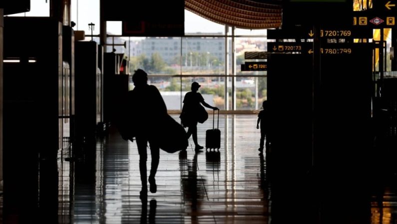 Droni su Danimarca e Norvegia, chiusi aeroporti, Voli deviati