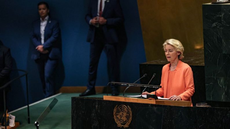 von der Leyen “Abbattere i jet russi opzione sul tavolo”