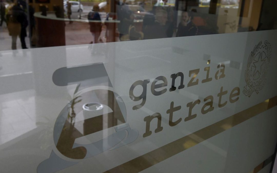 Ristrutturazione e residenza, da Agenzia Entrate chiarimenti sui tempi