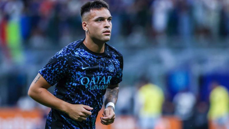 Inter vince 2-0 a Cagliari, Lautaro e Esposito in gol