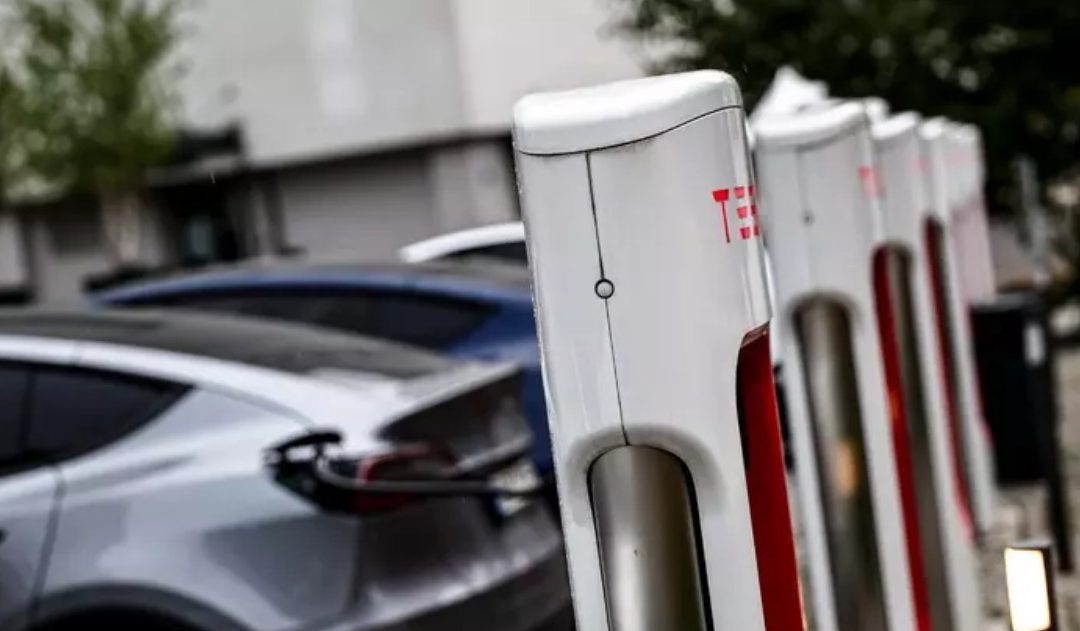 Bonus auto elettriche per 33 Comuni irpini: al via la svolta green