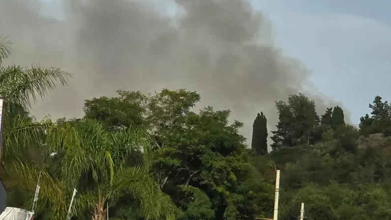 Esplosione in una fabbrica di fuochi a Napoli, feriti lievemente due carabinieri