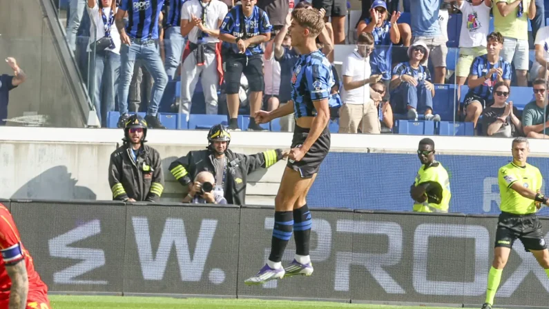 L’Atalanta travolge il Lecce 4-1, doppietta di De Ketelaere