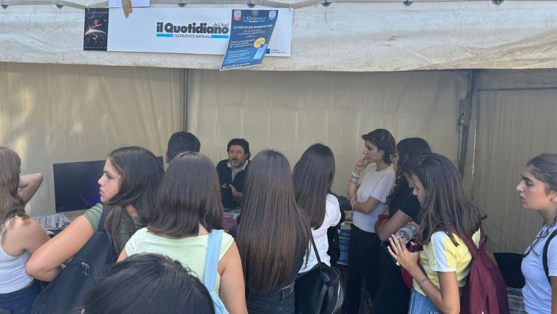 VIDEO – L’Altravoce e Unical Voice a La notte dei ricercatori