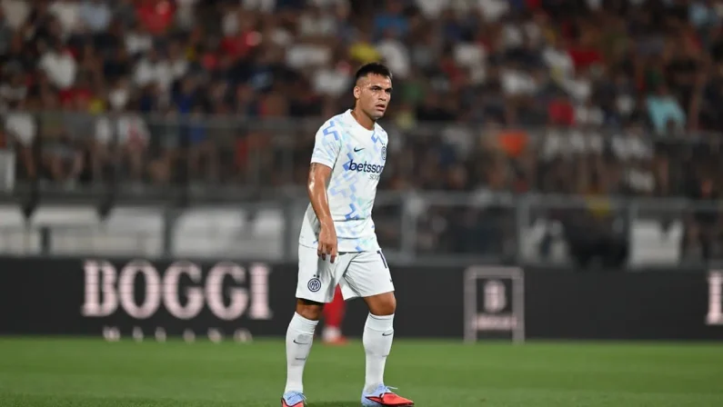 L’Inter espugna Cagliari, decisivi Lautaro e Pio Esposito