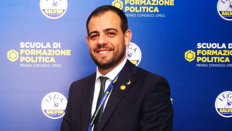 Nicotera, l’ex consigliere Antonio Macrì lascia la Lega: «Non è più il mio partito»