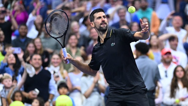 Us Open, Djokovic doma Fritz e affronterà Alcaraz in semifinale. Avanti Errani/Paolini