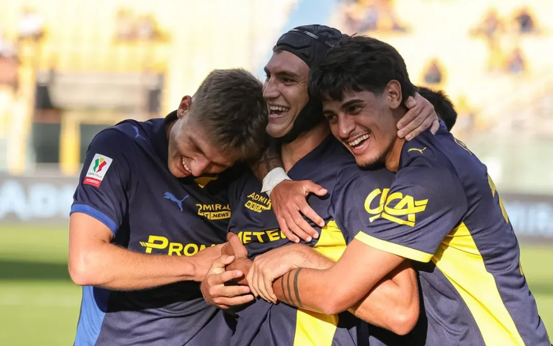 Il Parma batte lo Spezia ai rigori e si guadagna il derby col Bologna agli ottavi di Coppa Italia