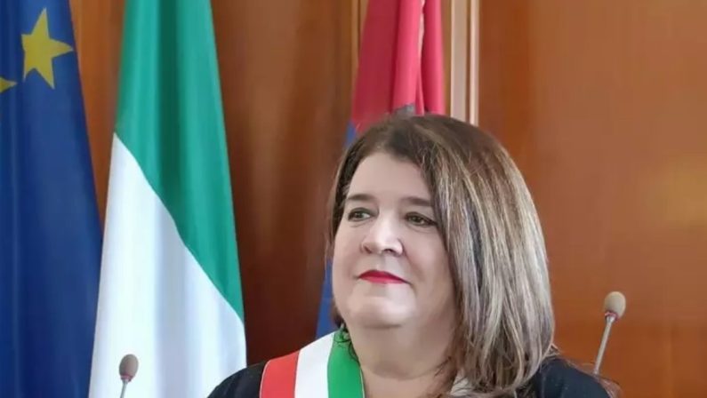 Foggia, insulti sessisti alla sindaca Episcopo