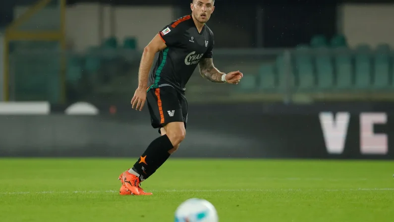 Il Venezia batte il Verona ai rigori e si regala l’Inter agli ottavi di Coppa Italia