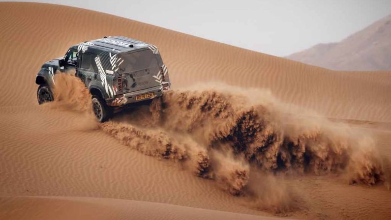 Completato test nel Sahara per la prima Defender Dakar D7X-R