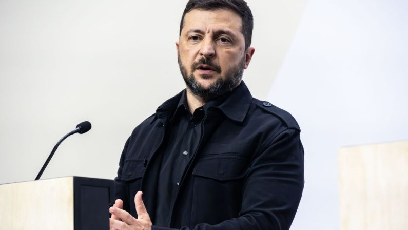 Ucraina, Zelensky “Nuovo attacco dei russi con 50 missili e 500 droni”