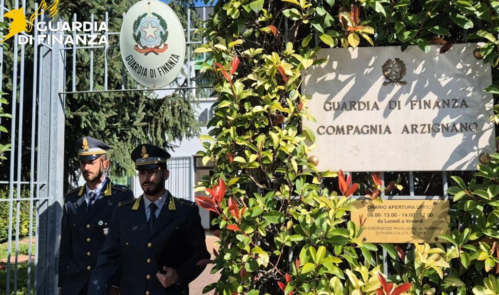 Falso cieco per mezzo secolo, truffa a 1 milione di euro a Vicenza