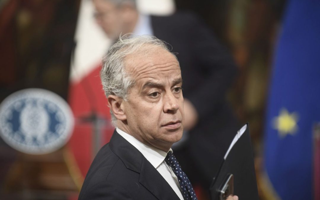 Piantedosi “Riflettere su difficoltà del lavoro delle forze dell’ordine”