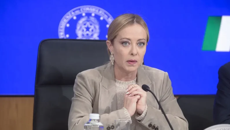 Meloni “Manovra serie e responsabile, un passo importante per il futuro”