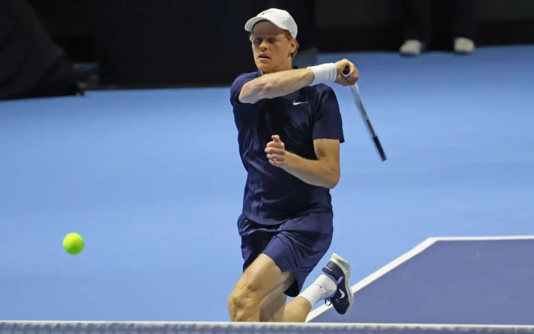 Sinner supera il primo turno all’Atp 500 di Vienna, ora derby con Cobolli