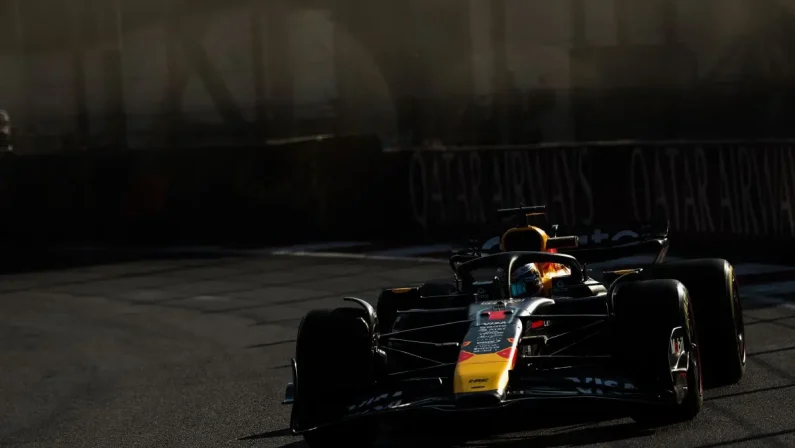 Verstappen il più veloce nelle libere del Messico ma Leclerc in scia