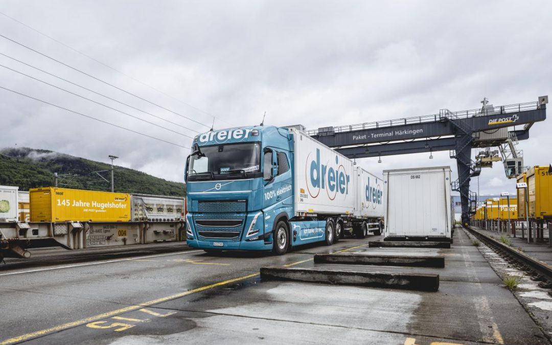 I camion elettrici Volvo raggiungono i 250 milioni di chilometri