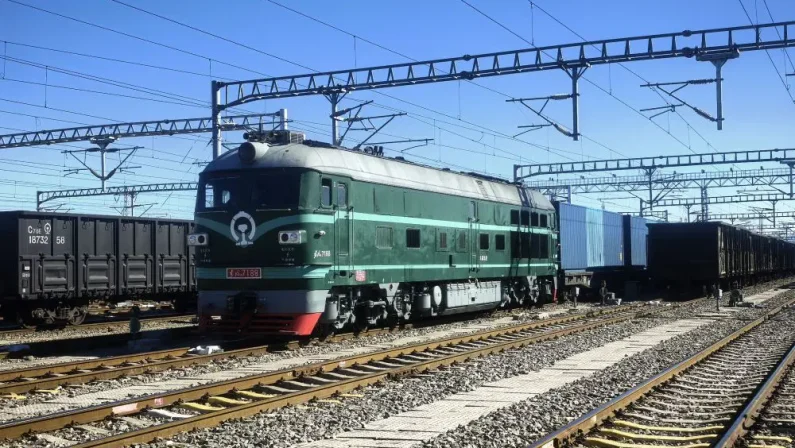Cina-Europa: oltre 8.000 treni merci transitati da interporto Horgos nel 2025