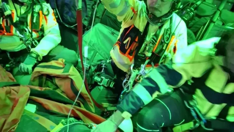 Un motociclista precipita in un burrone nel cuore dell’Aspromonte e viene salvato dai Vigili del Fuoco