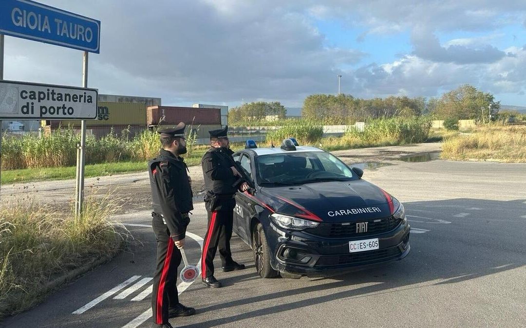 Gioia Tauro, rapina all’Ufficio Postale: arrestato in flagranza