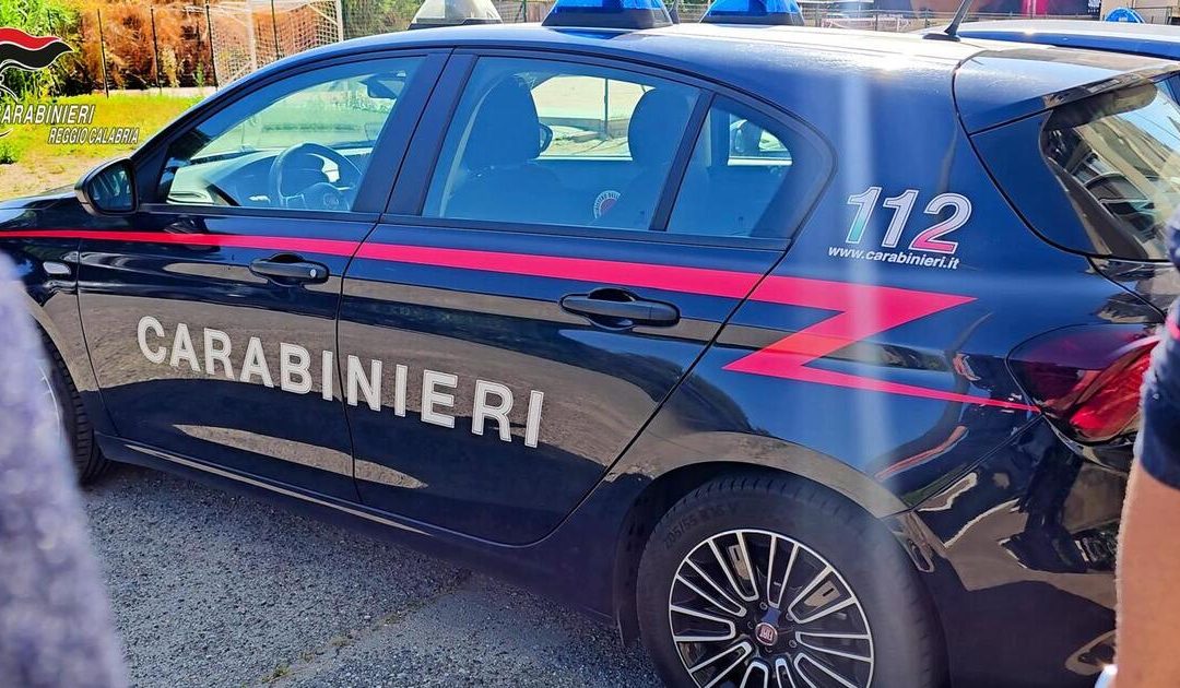 Un mezzo dei carabinieri