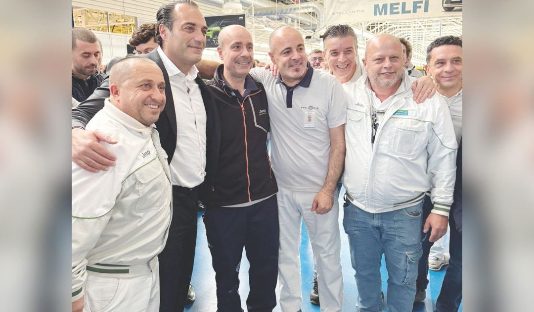 Stellantis, l’annuncio di Filosa, parte la produzione di Jeep a Melfi