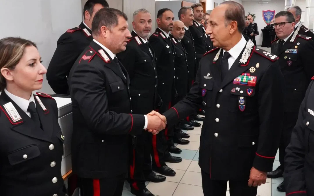 Il Comandante Luongo in visita al personale dell’Arma dei Carabinieri impegnato nella Terra dei Fuochi