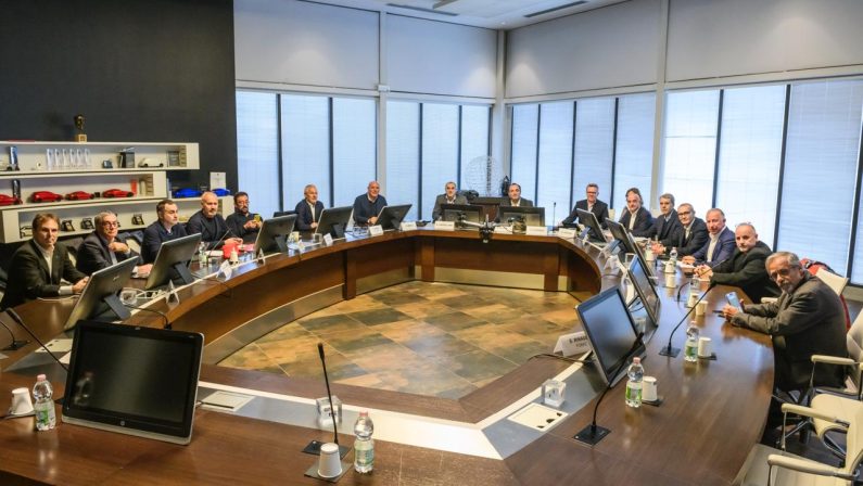 Stellantis, Filosa incontra i sindacati “Italia al centro della nostra visione strategica, regole europee vanno riviste”