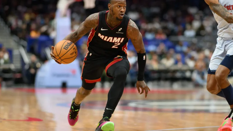 Scandalo in Nba, arrestate 31 persone tra cui Rozier e Billups. Direttore Fbi: “Frode mafiosa di proporzioni sconcertanti”